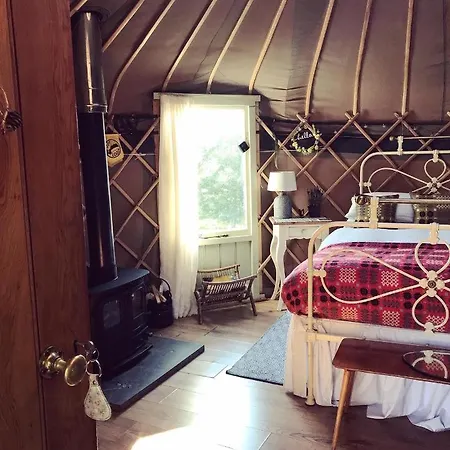 Sunbank Yurt Hotel Llangollen Exterior photo
