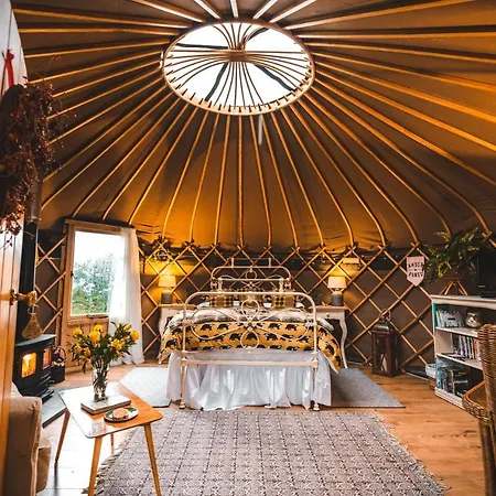 Sunbank Yurt Hotel Llangollen Exterior photo