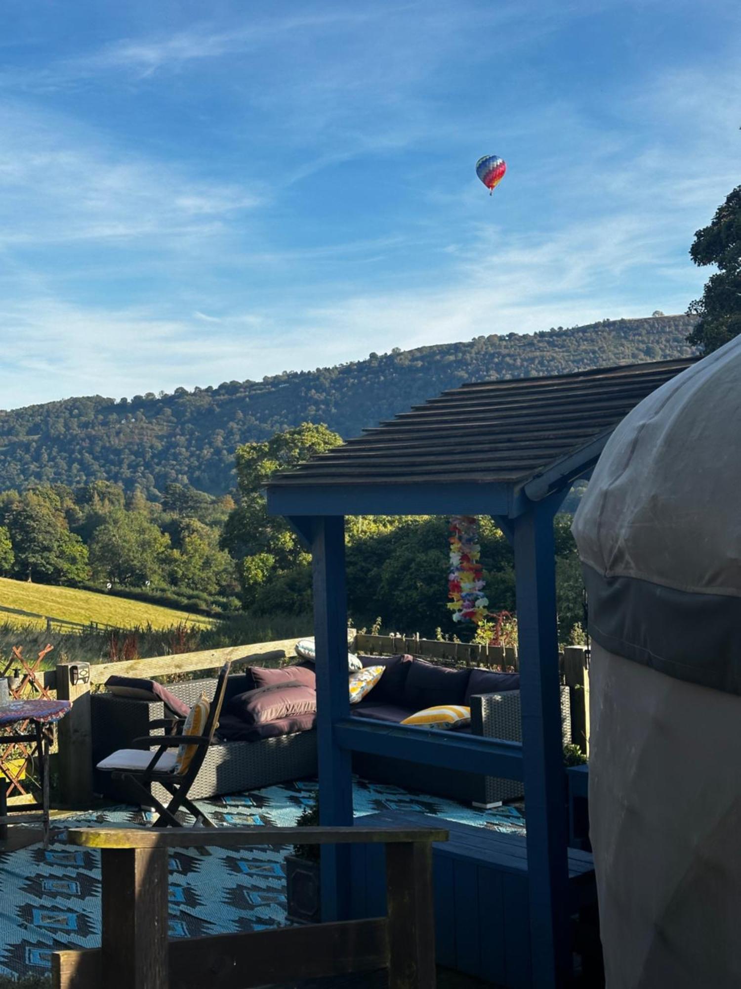 Sunbank Yurt * Llangollen