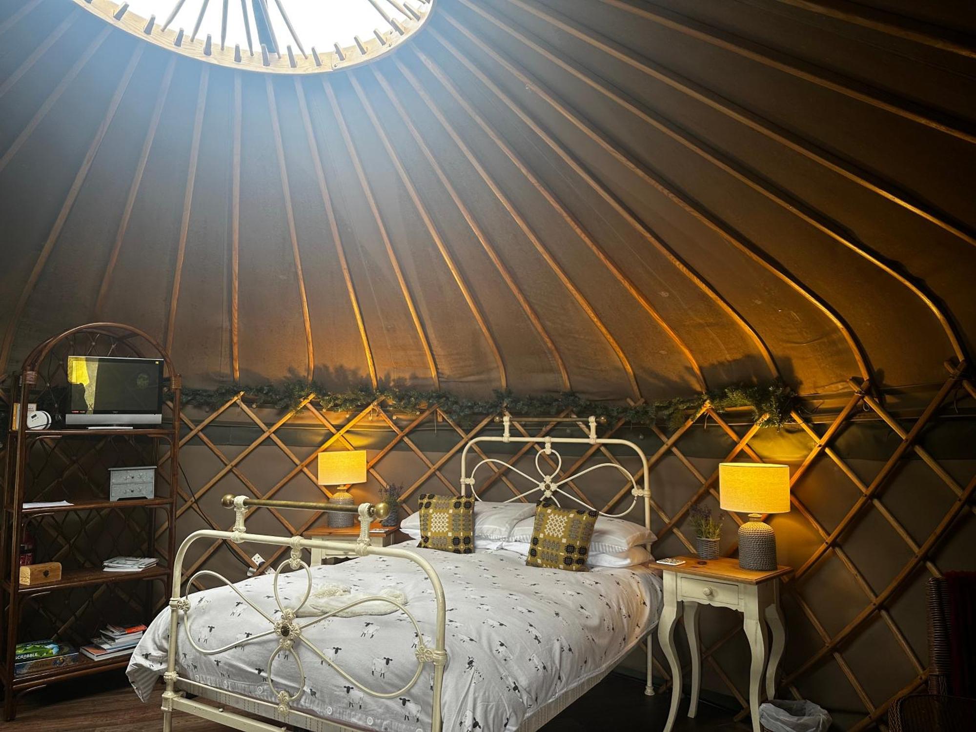 Sunbank Yurt